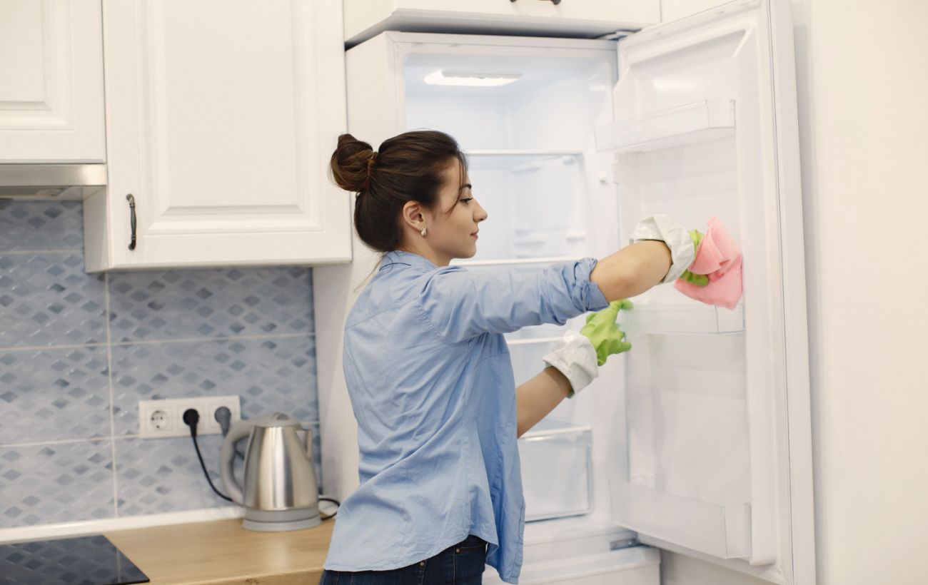 Секрет свіжості у холодильнику: зробіть це і забудьте про запахи назавжди