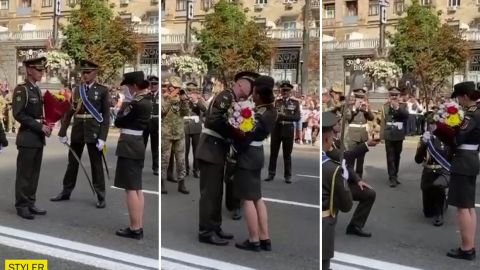 Офіцер освідчився коханій прямо на Хрещатику: зворушливе відео