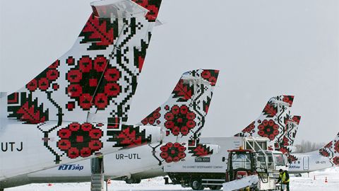 В аэропортах Одессы и Киева проводили имитацию ремонта самолетов, - СБУ