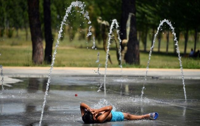 В Париже зафиксировали рекордную жару