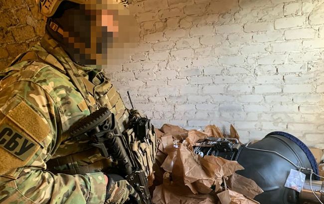 СБУ разоблачила продажу авиакомплектующих с оборонного предприятия