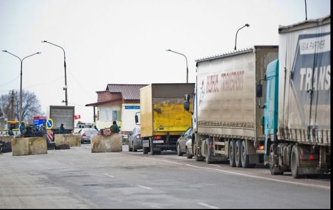 У МЕРТ заявили про проблеми з транзитом українських вантажівок у РФ