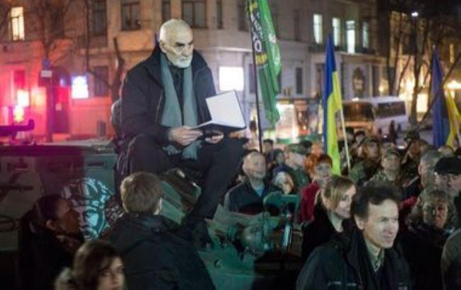 В Харькове стихи Шевченко читали с бронемашины