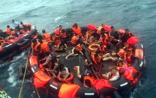 У Таїланді перекинулися два човни з 130 туристами