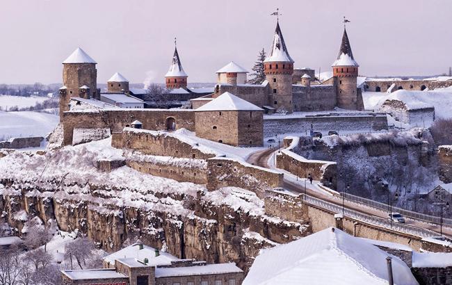 Каменец-Подольская крепость: завораживающие фото снежного королевства