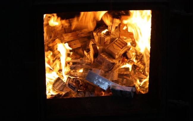 Во Львовской области сожгли контрабандные сигареты на более 560 тыс. гривен