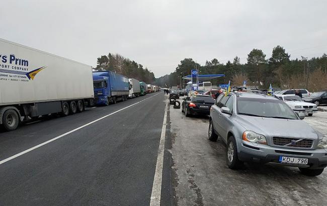 Полиция разблокировала проезд на границе с Беларусью, который перекрыли владельцы "евроблях"