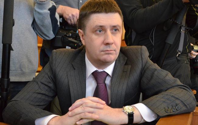 Кабмін просить Раду розглянути законопроекти щодо співпраці з МВФ 16 липня