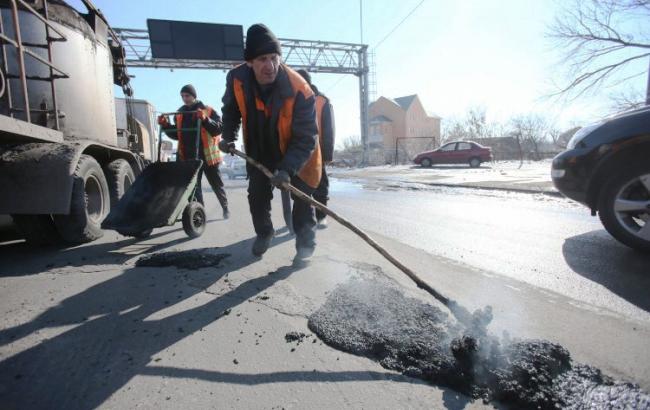 Кабмін виділив понад 1 млрд гривень на дорожні роботи в Дніпропетровській області