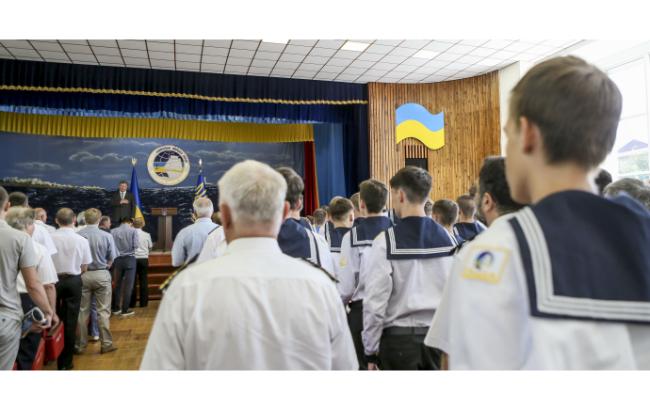 Порошенко присвоил Одесской национальной морской академии статус университета