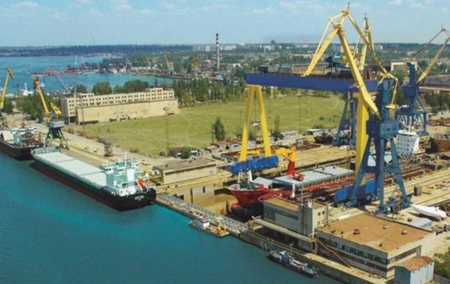 Печерский суд отказал в снятии ареста с судостроительного завода "Океан"