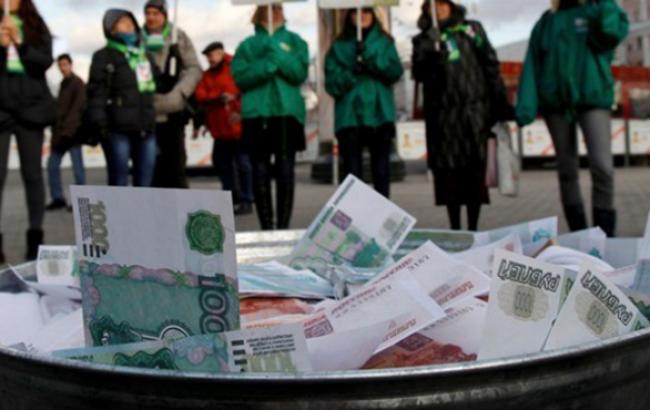 В России курс доллара впервые поднялся выше 48 рублей