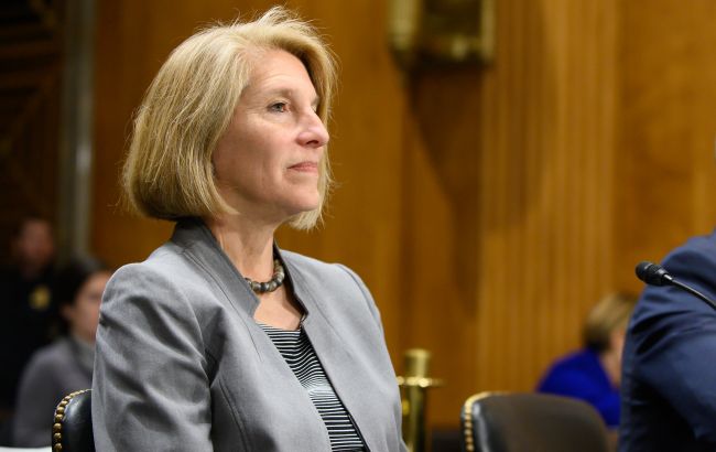 Помічник держсекретаря США їде в Україну та Росію: про що говоритимуть