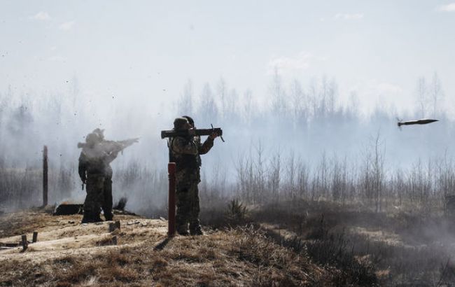 Штаб АТО: боевики за сутки стреляли 67 раз, больше всего у Марьинки