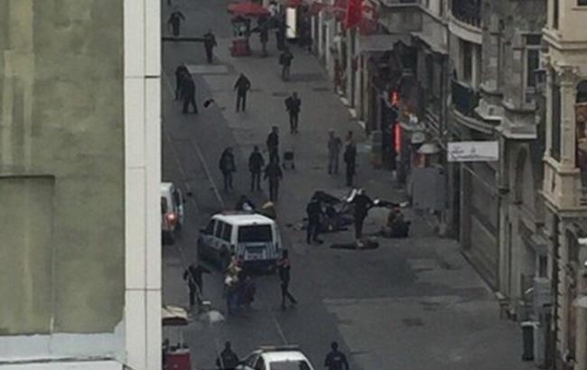 В сети появилось видео теракта в Стамбуле