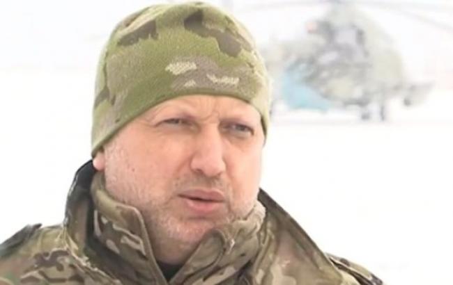 Турчинов попал под обстрел в зоне АТО, - МВД