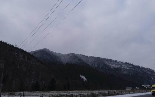 Высота снежного покрова в Карпатах достигла 40 см