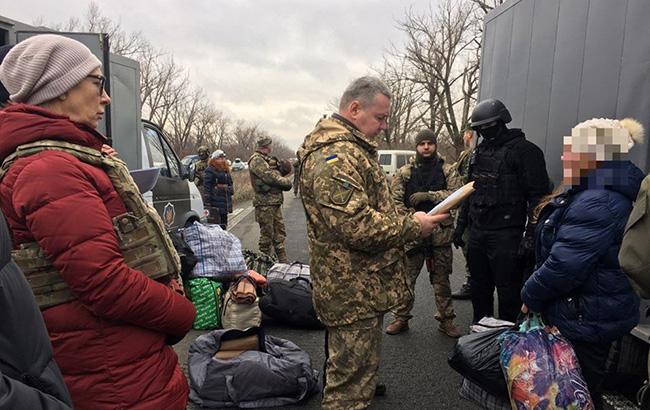 Представители ОРДО передали Украине 13 осужденных