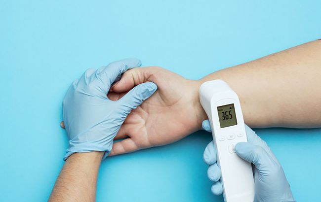 Знижена температура тіла: лікарі назвали причини і головні небезпеки