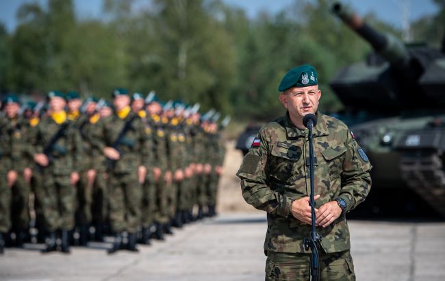 В Польше из-за шпионского скандала уволили командующего Еврокорпуса, он обучал ВСУ