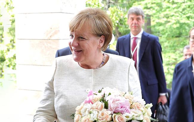 "Квіточки": канцлер Німеччини заговорила російською