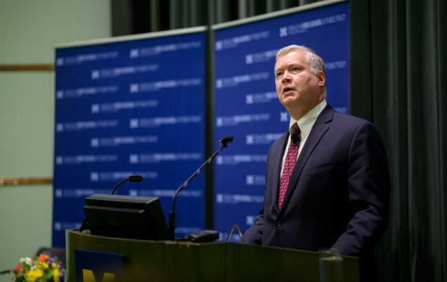 Заступник держсекретаря США відвідає Україну