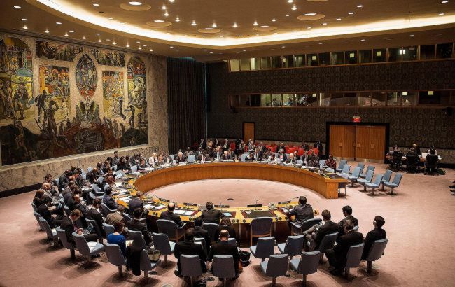 Оснований приостановки работы России в Совбезе ООН нет, - постпред Британии