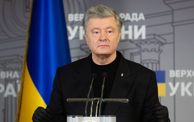 Порошенко призвал Раду принять законы в поддержку воинов ВСУ и их семей