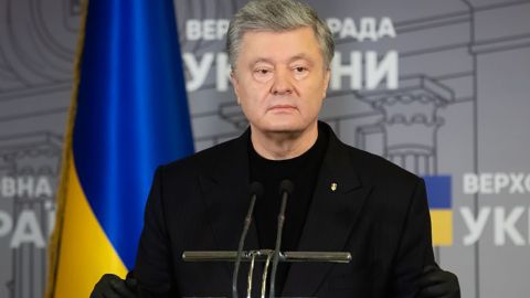 Порошенко: оппозиция - за вакцинацию, но у власти нет вакцин