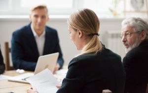 Спадщина за заповітом: як діяти, щоб майно не перейшло іншим