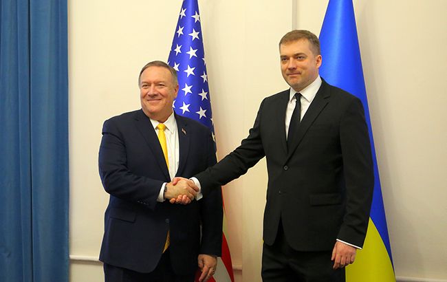 Загороднюк та Помпео обговорили безпекову ситуацію в Україні