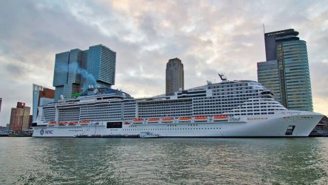 Круїзні лайнери в Бразилії призупиняють роботу