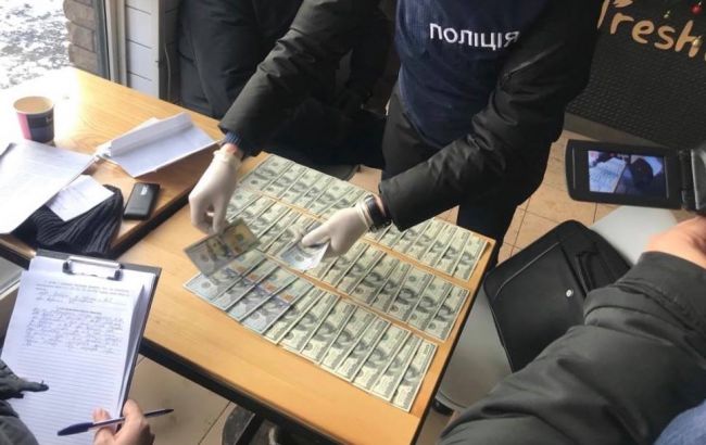 У Києві на хабарі затримали співробітника Мінрегіону