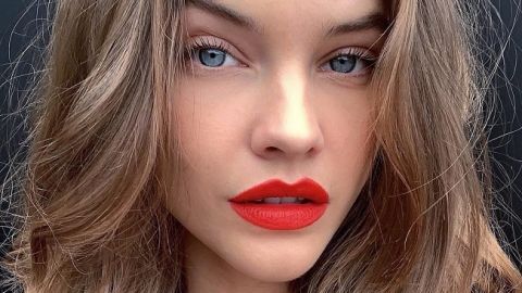 Вот это тело! Новый "ангел" Victoria's Secret предстала в жаркой пляжной фотосессии полностью обнаженной