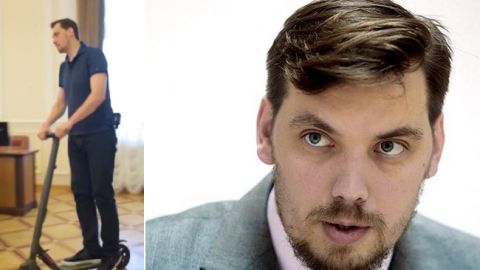 З Днем знань: Гончарук на самокаті з ліхтариком "показав" школярам Кабмін (відео)