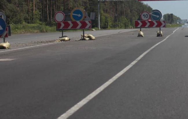 Під Запоріжжям обмежили рух через падіння військового літака