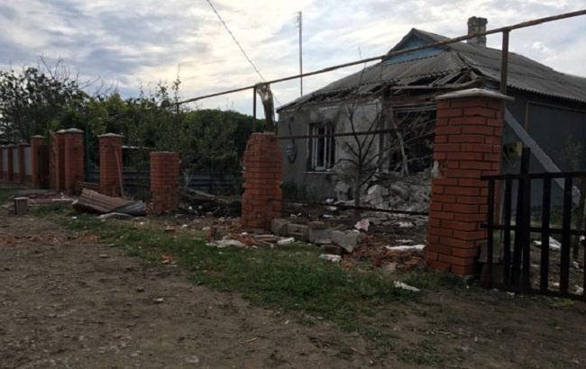 Боевики нанесли артудар по Чермалыку, ранена девушка