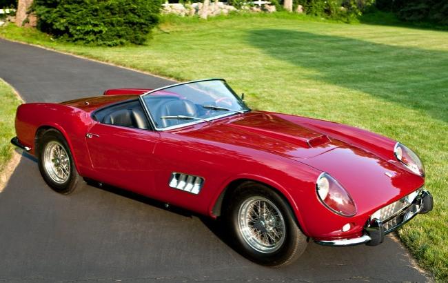 Месси стал обладателем самого дорогого Ferrari