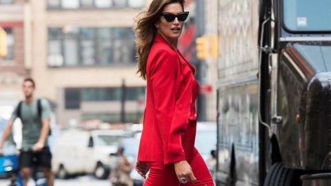 Мы знаем, что носить этим летом: топ-5 образов Синди Кроуфорд в стиле кэжуал