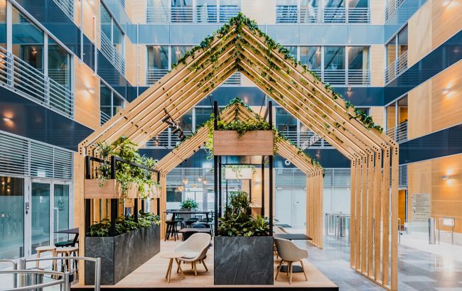 Биофильный дизайн: зачем нужен огород на крыше офиса