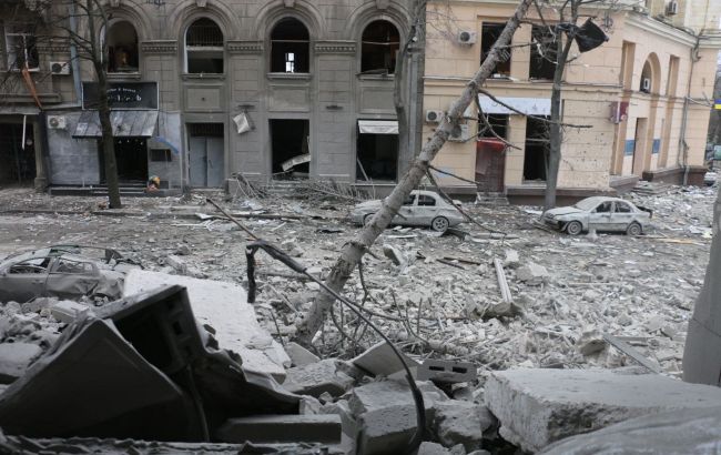 Ракетна атака на житловий будинок Харкова: загинуло 8 людей, рятувальники розбирають завали