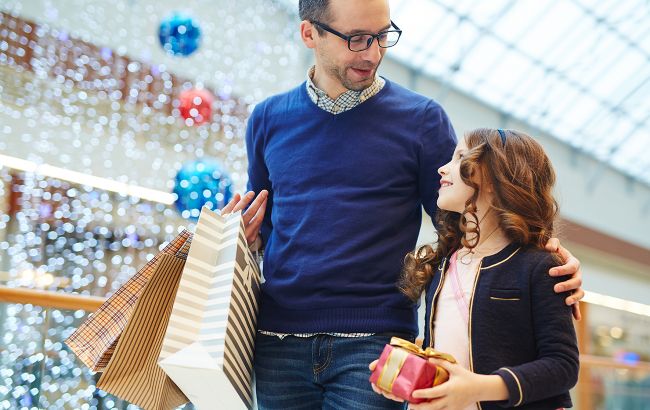Як будуть працювати ТРЦ на Різдво і Новий рік: точний графік