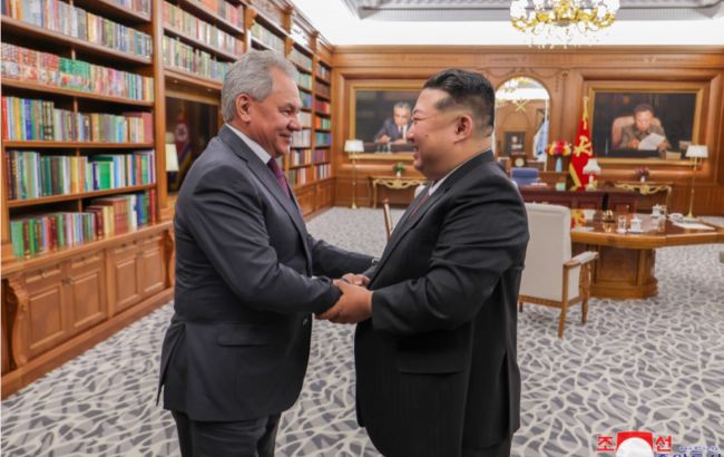 Ким Чен Ын пообещал Шойгу "безоговорочную поддержку" в войне против Украины