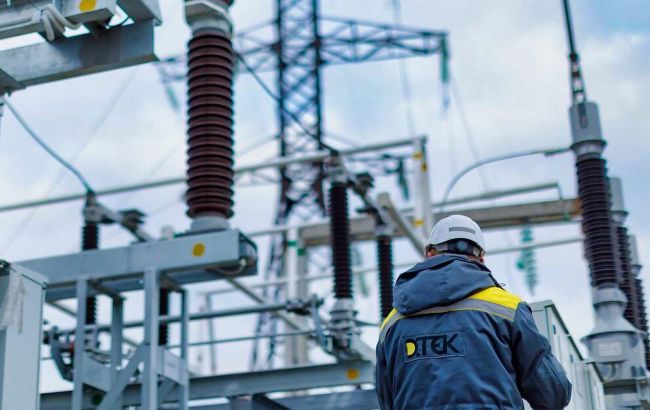 ДТЕК продовжує відновлювати світло після обстрілів: оновлений звіт за тиждень