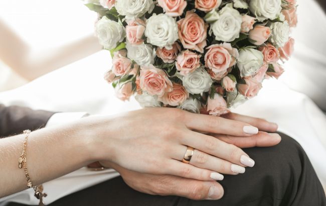 Астрологи назвали знаки Зодиака, которых Тигр в 2022-м поведет под венец: избранных только трое