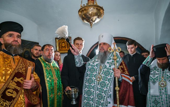 Історична подія: Епіфаній уперше звершив молитву в Дальніх печерах Києво-Печерської лаври