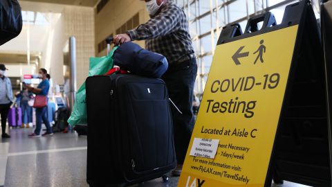 Украинцев освободят от ПЦР-теста по прибытию: в список попадут 12 стран