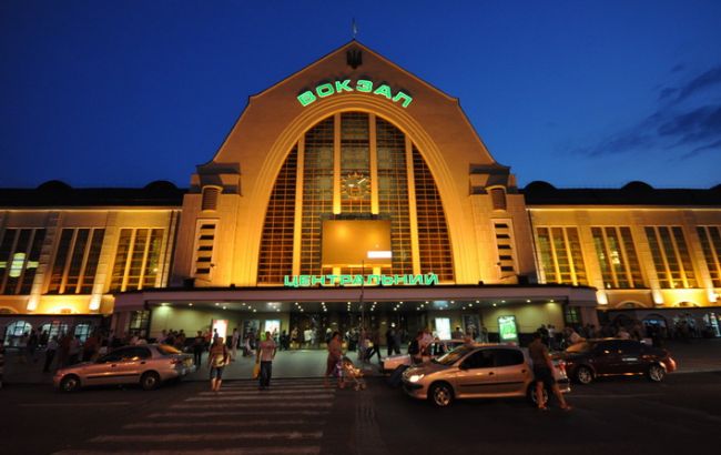 "Укрзалізниця" призначила три додаткових поїзди