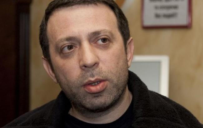 Сторона обвинения просит суд отправить Корбана под стражу без возможности внести залог