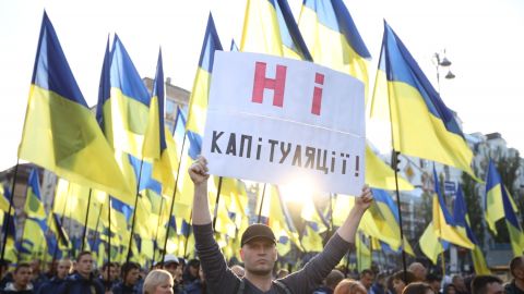 У Києві почався марш проти капітуляції